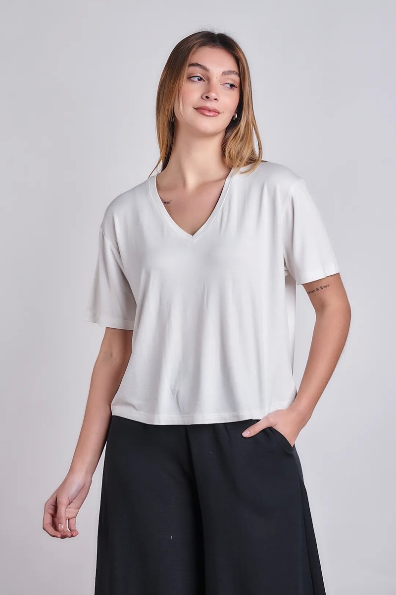 REMERA HEBE